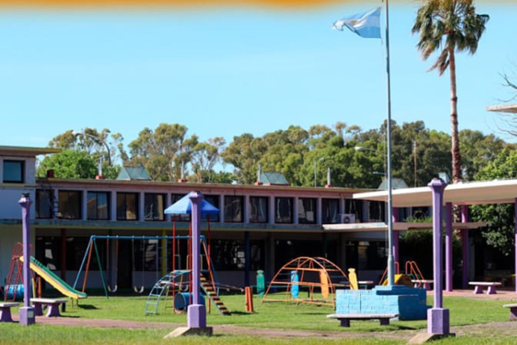 Denuncian que el GCBA quiere mudar una escuela de Belgrano al predio desalojado del Barrio 31