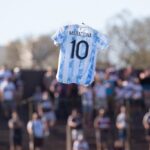 En el minuto 10: Diego Maradona fue recordado con un emotivo homenaje en la cancha de Platense