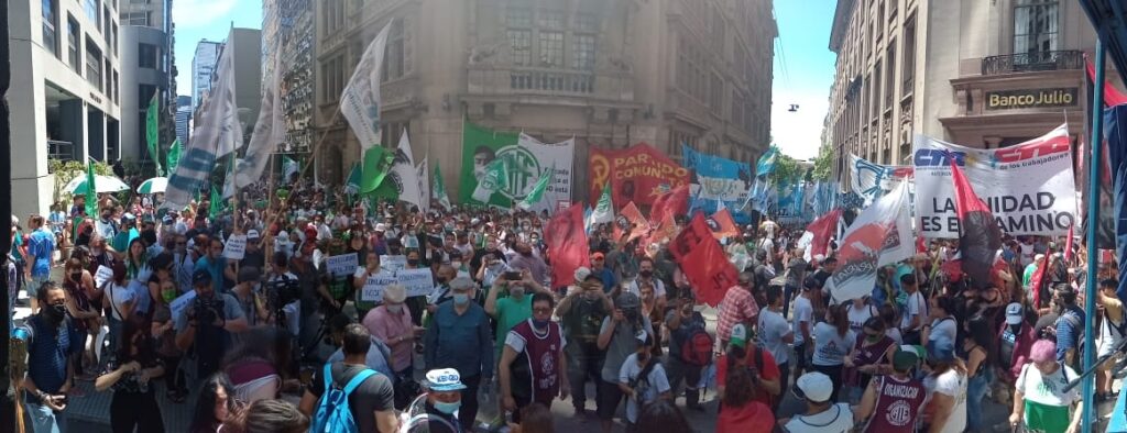 Frente a la Copal, CTA, el Partido Comunista y entidades gremiales apoyaron el congelamiento de precios