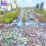 Miles de personas marcharon en el Bajo porteño por el acto de la Lealtad convocado por la CGT
