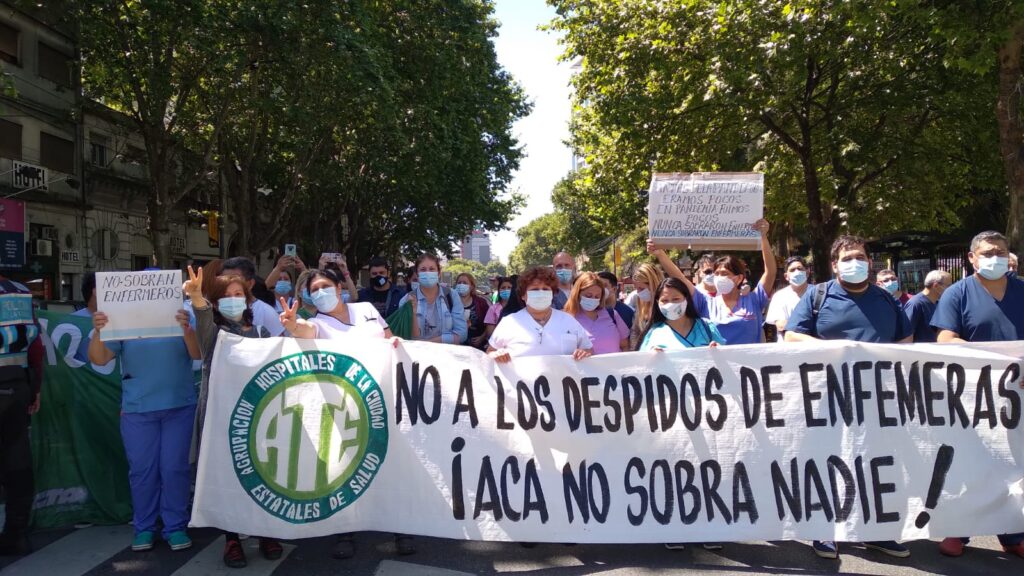 Caballito: trabajadores de la salud protestaron en el Hospital Durand “contra el despido de 2.000 enfermeras”