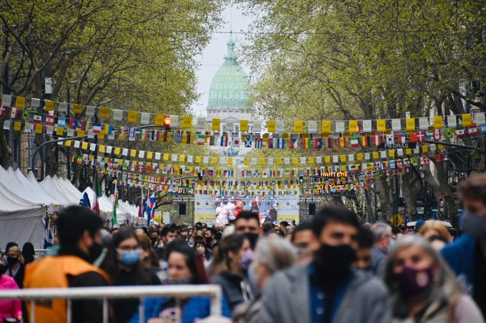 Tras un año y medio, vuelve el Buenos Aires Celebra a la Avenida de Mayo