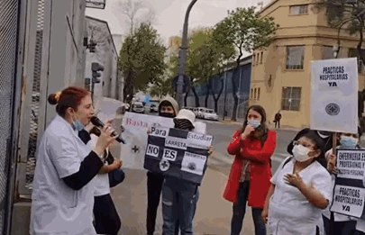 Estudiantes de enfermería marcharon al ministerio de salud porteño