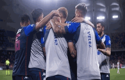 Vélez se prendió en la lucha y está en zona de copas