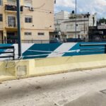 Se dañó una de las barandas del túnel de la avenida Balbín a raíz. de un siniestro vial