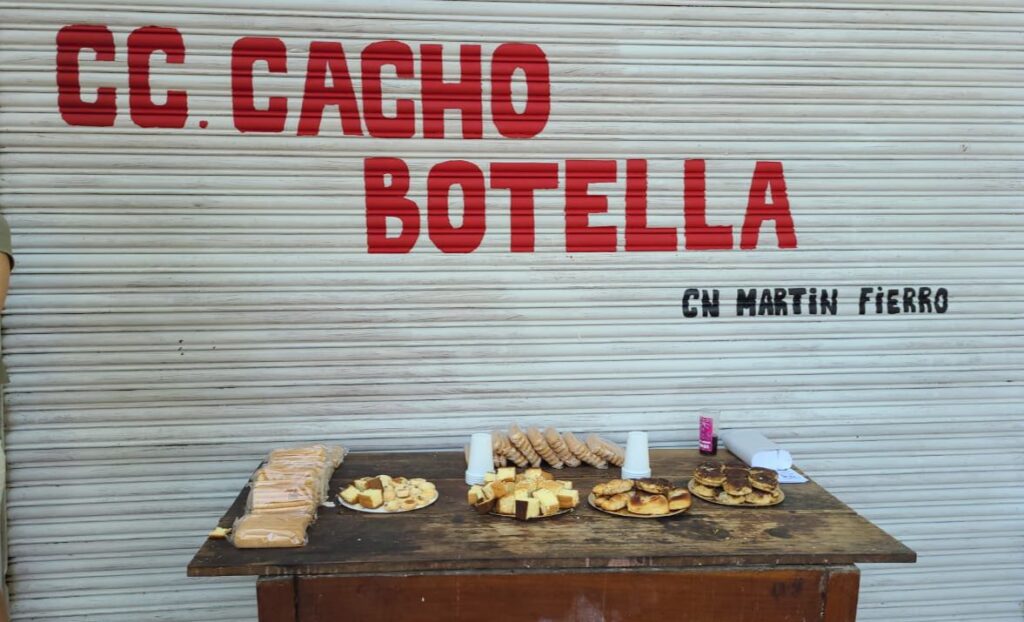 El Centro Cultural Cacho Botella brinda meriendas a niños del barrio dos veces a la semana