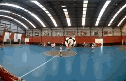 Un partido de futsal en Lugano término en escándalo y despidos
