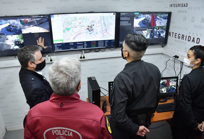 Barracas: la Policía de la Ciudad abrió una Oficina de Monitoreo en el Barrio 21-24 y Zavaleta