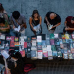 Vuelve la Noche de las Librerías en la avenida Corrientes e incluye a locales de Balvanera