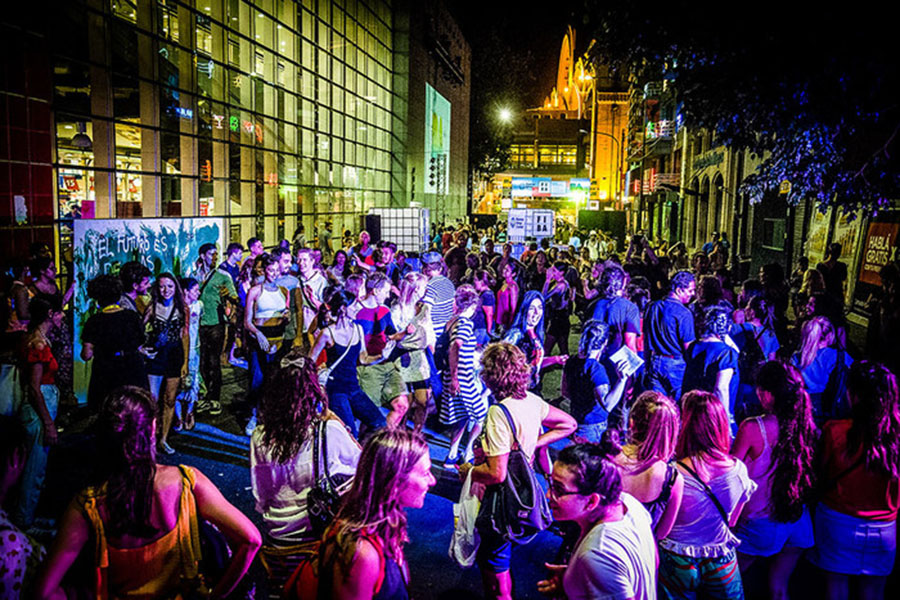 Grilla completa de la Fiesta Abasto Cultural