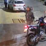 Mataron de dos disparos a un policía de la Ciudad para robarle la moto en Caseros
