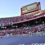 Imputaron a los presidentes de River y Vélez por exceso de público en sus canchas