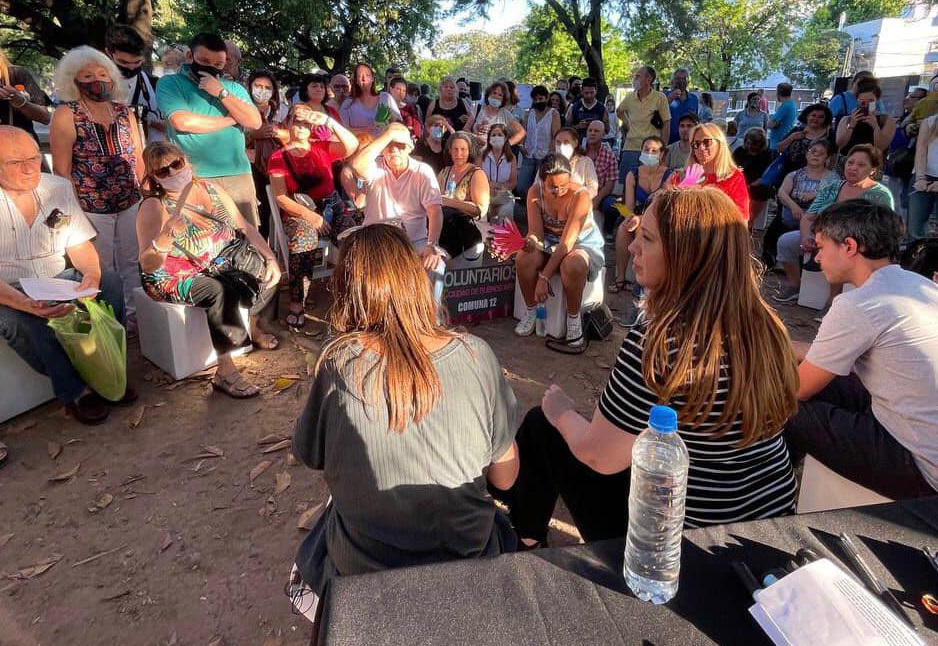 María Eugenia Vidal se reunió con vecinos en Parque Saavedra