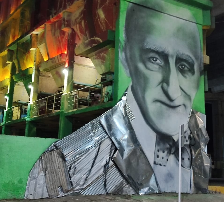 La Boca: el artista Alfredo Segatori pintó un mural gigante en homenaje a Quinquela Martín