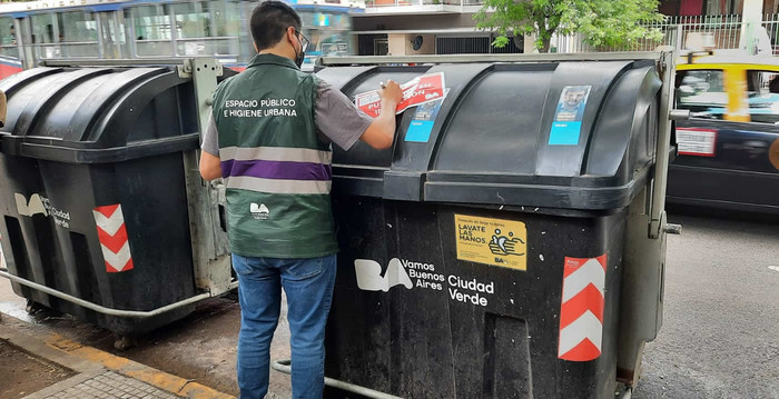 La Boca, San Telmo y Balvanera son los barrios más afectados por la publicidad electoral ilegal