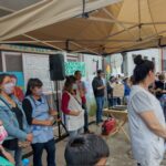 La comunidad educativa de la escuela Indira Gandhi realizó un abrazo simbólico contra el traslado a Retiro