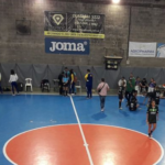 Villa Urquiza: una espectadora agredió a una deportista durante un partido de futsal femenino en el Club Pinocho