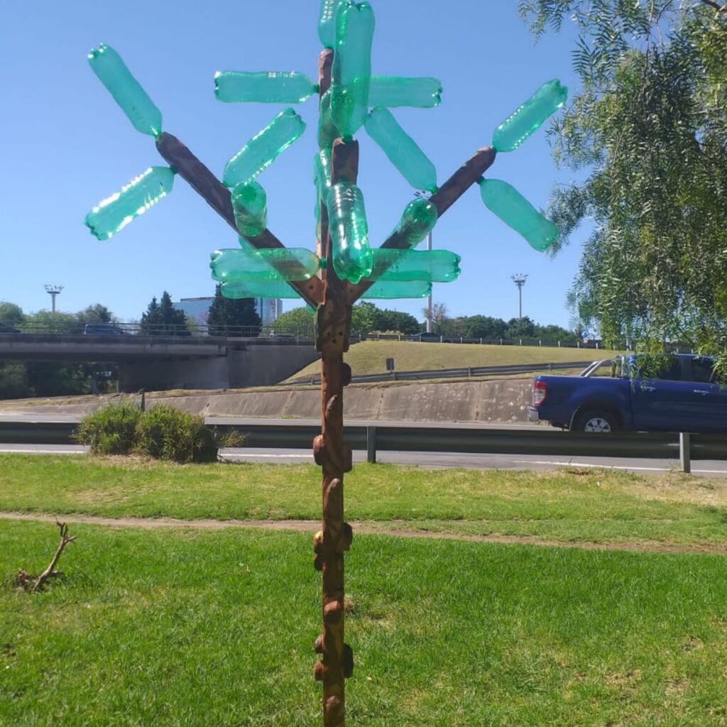 Villa Cerini: un árbol simbólico representa la recuperación del espacio verde de Donado y Vedia