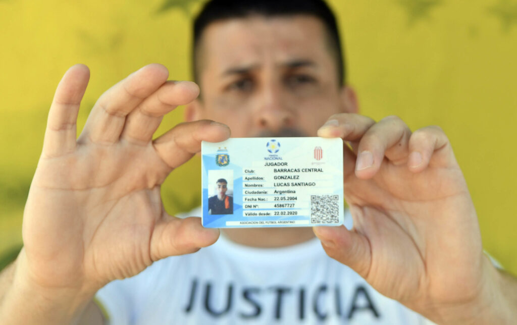 Se entregaron los policías acusados de asesinar a Lucas González en Barracas tras la orden de detención