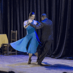 Así se baila el tango en el cine teatro El Plata
