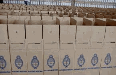 Las urnas electorales llegaron del barrio de Mataderos