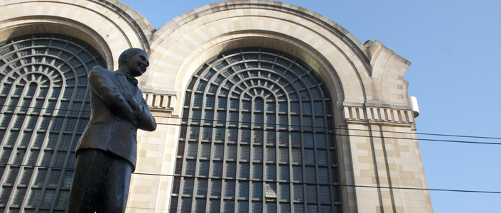 Festival de Caminatas Literario: “El Abasto de hoy Vs. el Abasto de Gardel” a cargo de Cata Cabana