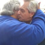 Alberto Fernández felicitó al presidente de la Comuna 8, la única donde ganó el FdT