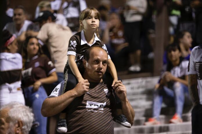 Platense otorga una entrada adicional gratuita para menores de hasta 12 años