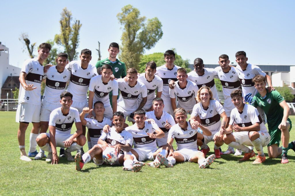 Platense goleó a River por 5 a 2 en la Reserva de la Liga Profesional