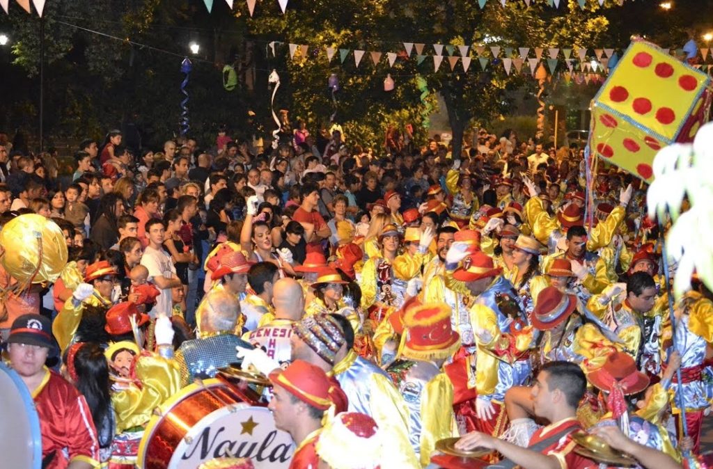 Festival carnavalero en La Paternal con Los Reyes del Movimiento de Saavedra y Los Fantoches de Villa Urquiza