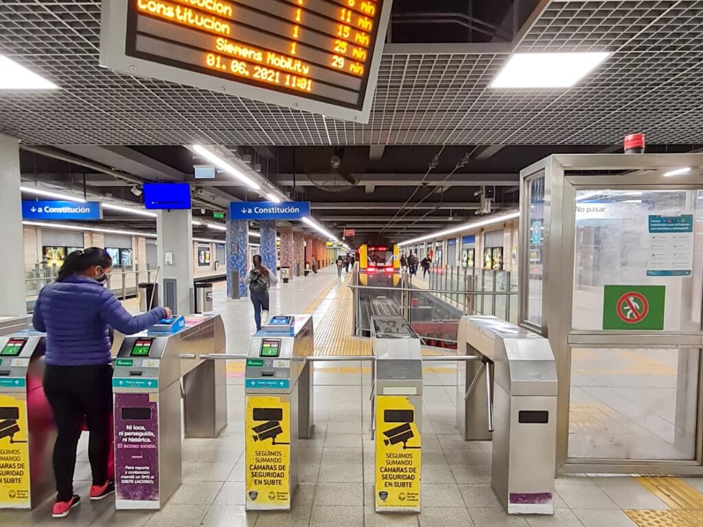 El subte vuelve a funcionar en su horario habitual