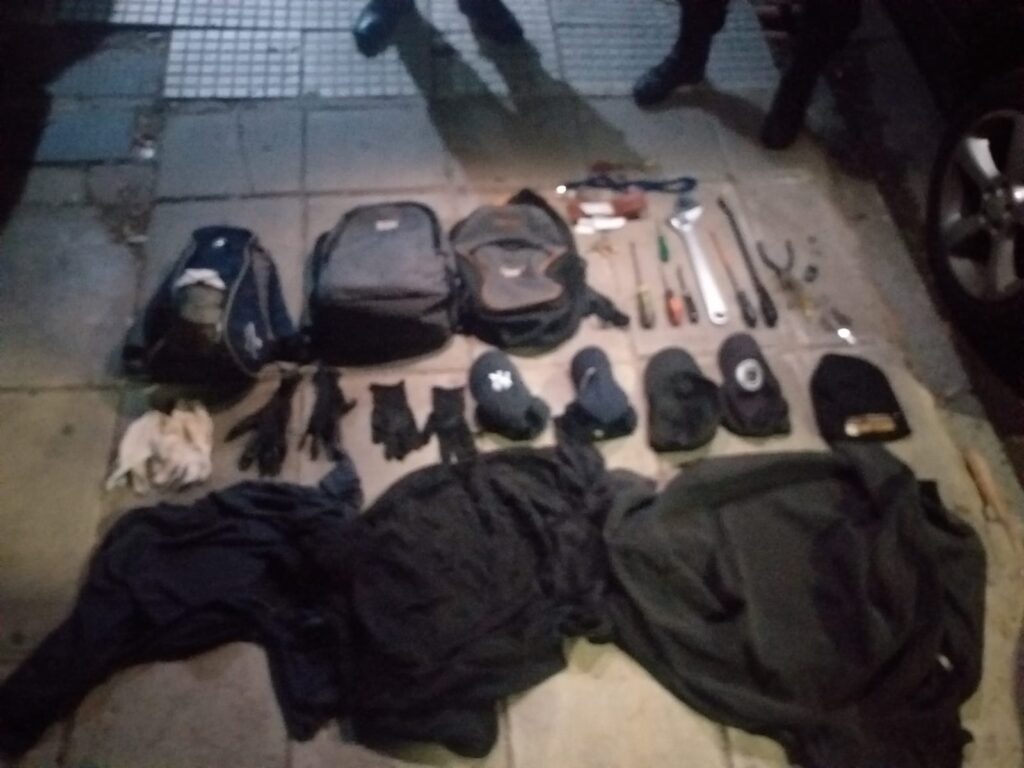 Cuatro detenidos por forzar el ingreso a un garaje en Saavedra