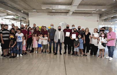 Policías de la Ciudad firmaron las escrituras de sus viviendas en el Barrio Olímpico