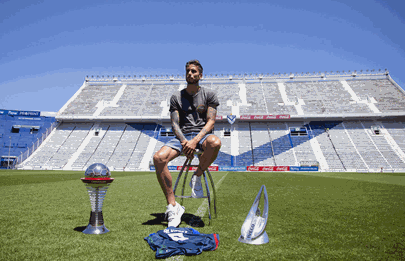 Ricky Álvarez se retira del fútbol profesional con la camiseta de Vélez