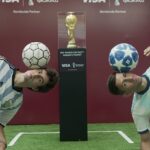 Exhiben la Copa del Mundo de la FIFA Qatar 2022 en la Plaza del Zorzal del shopping Abasto