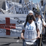 “Fogata de la Bronca” de enfermeros en Parque Patricios