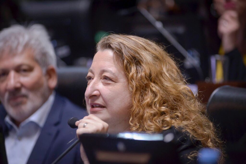 María Rosa Muiños es la nueva Defensora del Pueblo de la Ciudad