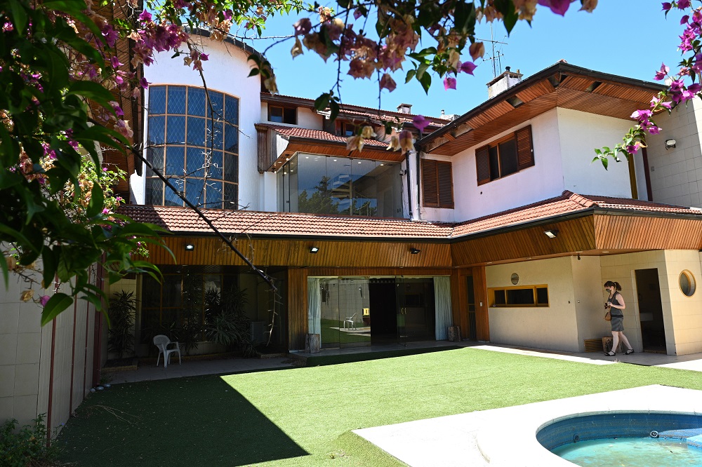 Comenzó el remate de los bienes de Diego Maradona, que incluye la emblemática casa familiar de Villa Devoto