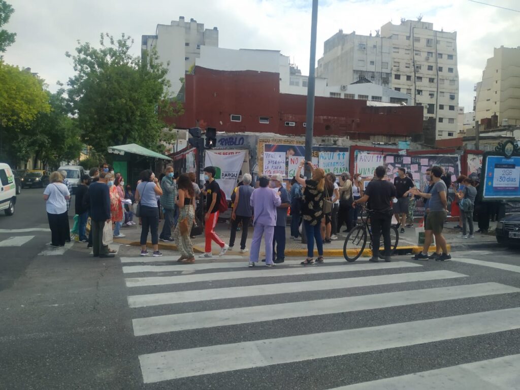 La lucha por la Plaza Merello / Pugliese