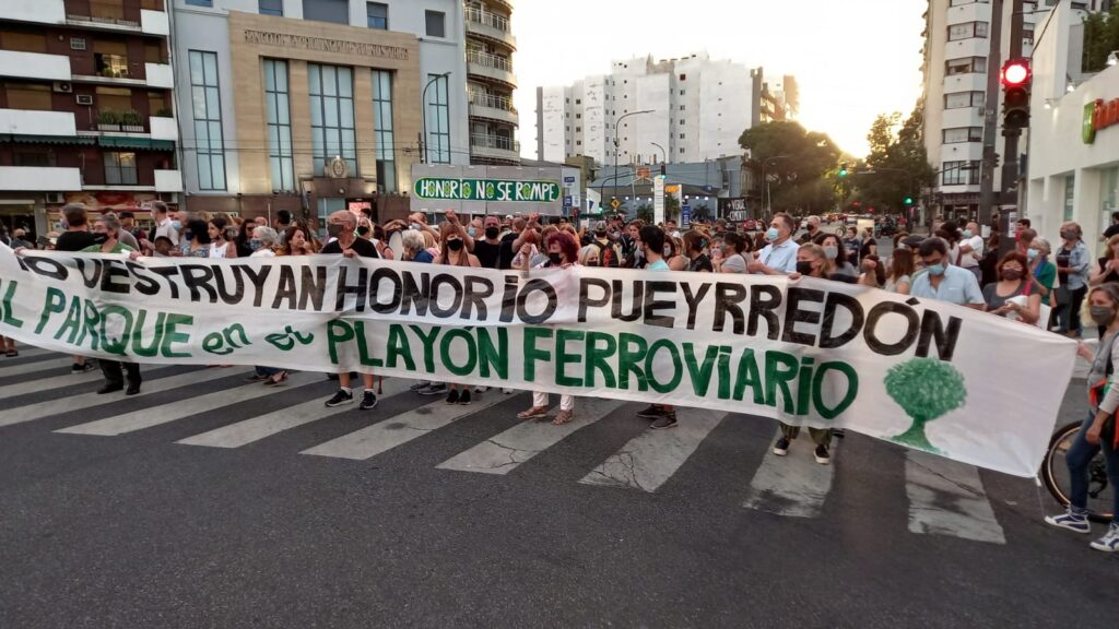 Vecinos de Caballito rechazaron la obra en Honorio Pueyrredón y pidieron el parque en la playa ferroviaria
