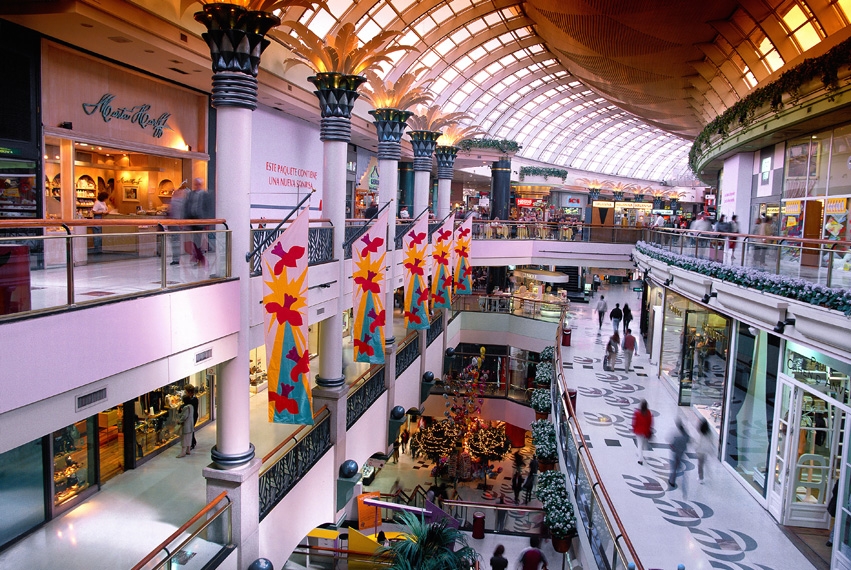 Los principales shoppings porteños abrirán este jueves hasta la madrugada con ofertas especiales