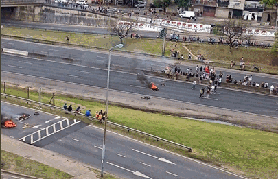 Protesta por el asesinato de un adolescente en Villa Lugano