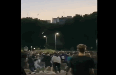 Parque Chacabuco: Batalla campal entre estudiantes