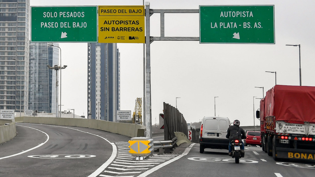 Por obras, habilitan el tránsito liviano en el Paseo Del Bajo para retomar Autopista 25 de Mayo
