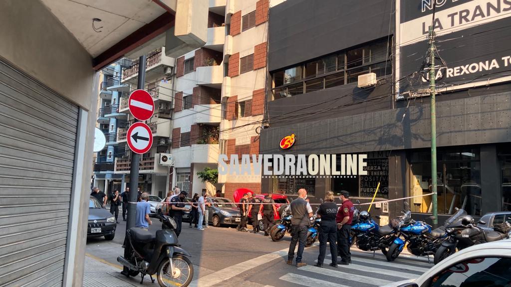 Persecusión de película terminó en un fuerte choque en Balbín y Olazábal