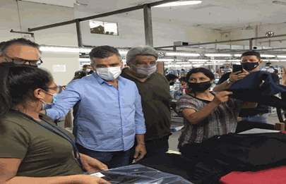 Ministros visitaron fabrica textil de Villa Soldati