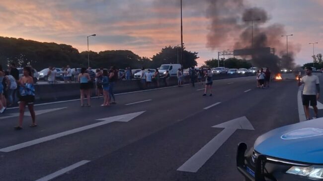 Gran protesta de vecinos de la Comuna 9 vuelve a cortar Avda. General Paz