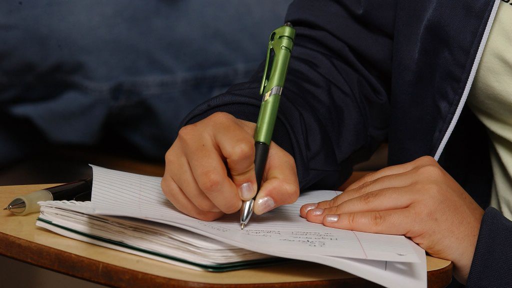 Abren las inscripciones para terminar la Primaria, Secundaria y talleres de oficios en el CIM de Parque Sarmiento