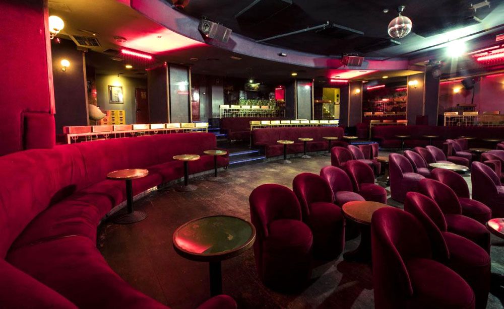 El mítico Café Berlín de Madrid inauguró una sala en Villa Devoto