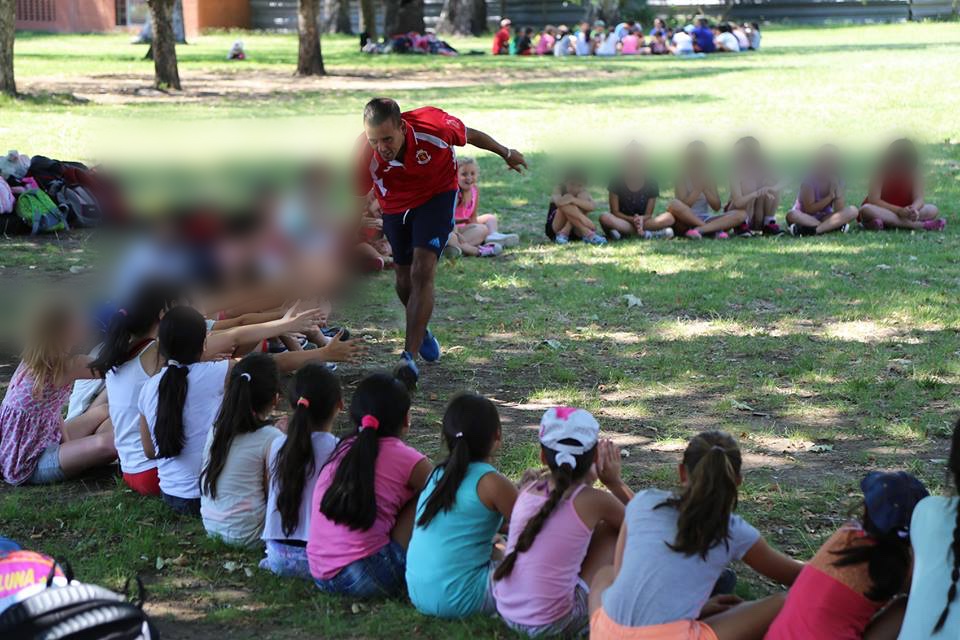 Organizan talleres de género y diversidad en la colonia del Parque Sarmiento